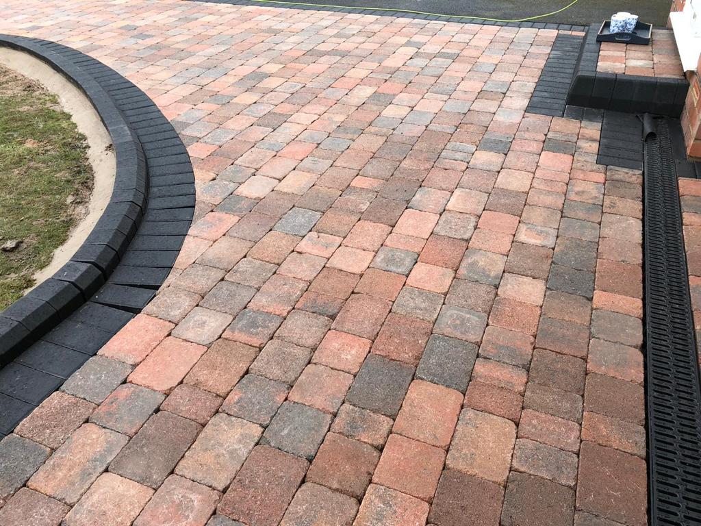 https://www.ckdriveways.com/wp-content/uploads/2020/02/5B0B1386-ED01-46D4-9C1F-4D902354A2EC.jpeg