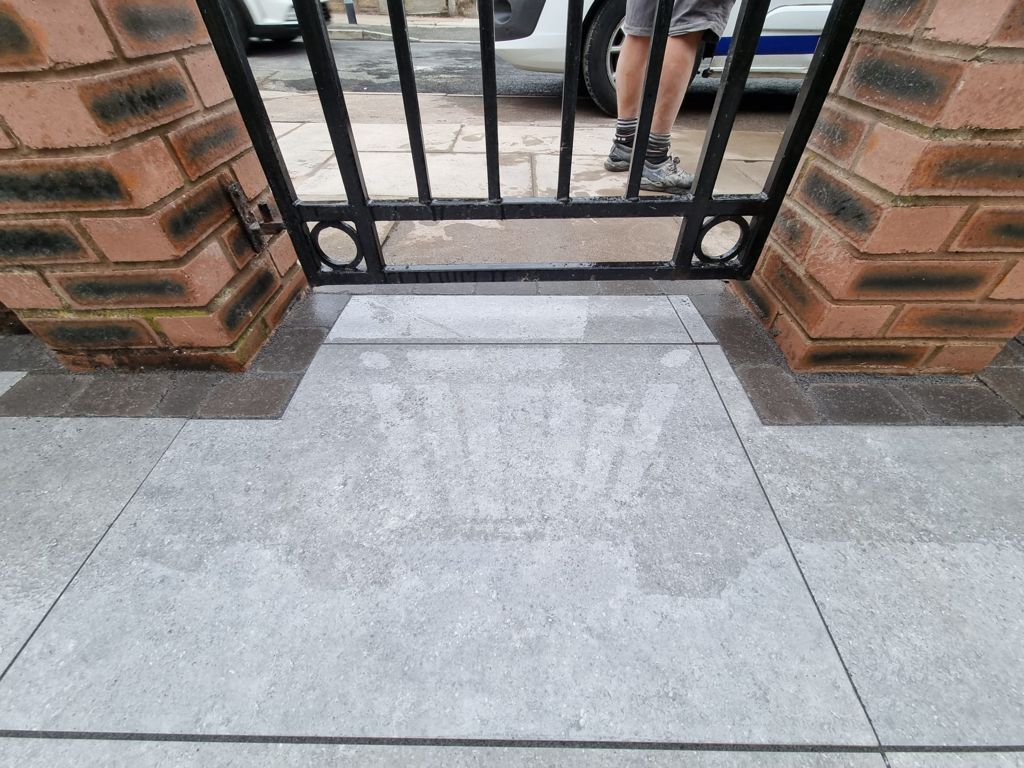 https://www.ckdriveways.com/wp-content/uploads/2021/09/C4B78C4D-F292-4A87-A374-219F27ED8247.jpeg