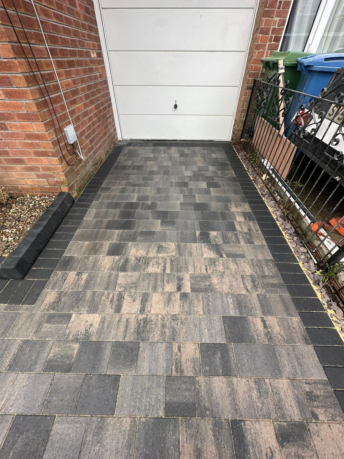 https://www.ckdriveways.com/wp-content/uploads/2024/10/WhatsApp-Image-2024-10-29-at-12.02.33-1.jpeg