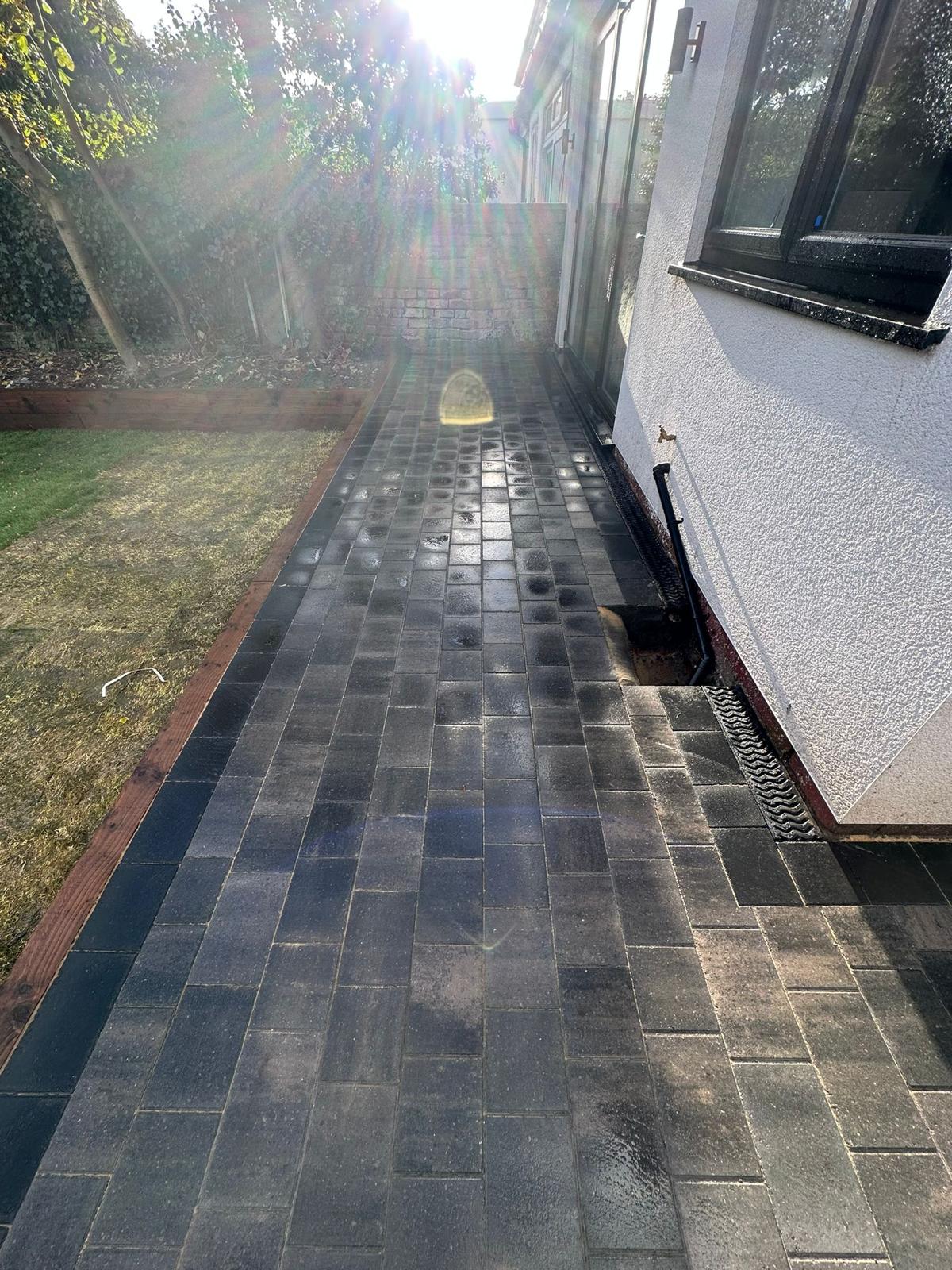 https://www.ckdriveways.com/wp-content/uploads/2024/10/WhatsApp-Image-2024-10-29-at-14.14.23-4.jpeg