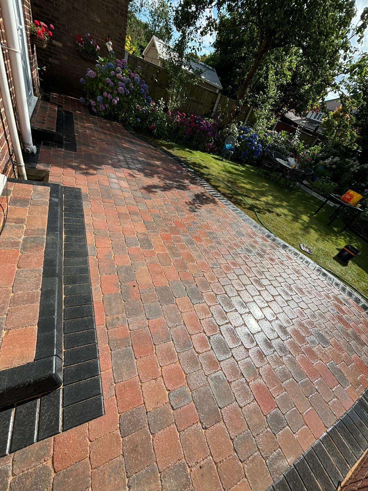 https://www.ckdriveways.com/wp-content/uploads/2024/11/WhatsApp-Image-2024-11-22-at-13.33.49-3.jpeg