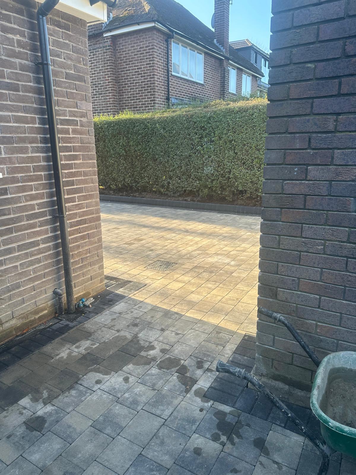 https://www.ckdriveways.com/wp-content/uploads/2025/02/WhatsApp-Image-2025-02-13-at-10.52.02-7.jpeg