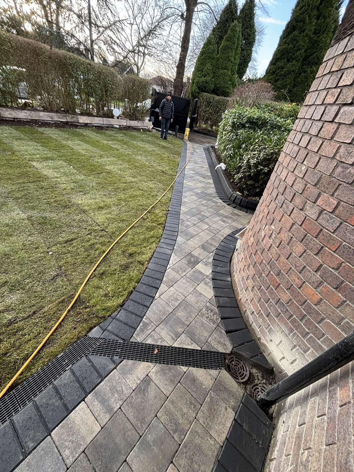 https://www.ckdriveways.com/wp-content/uploads/2025/02/WhatsApp-Image-2025-02-21-at-11.47.43.jpeg