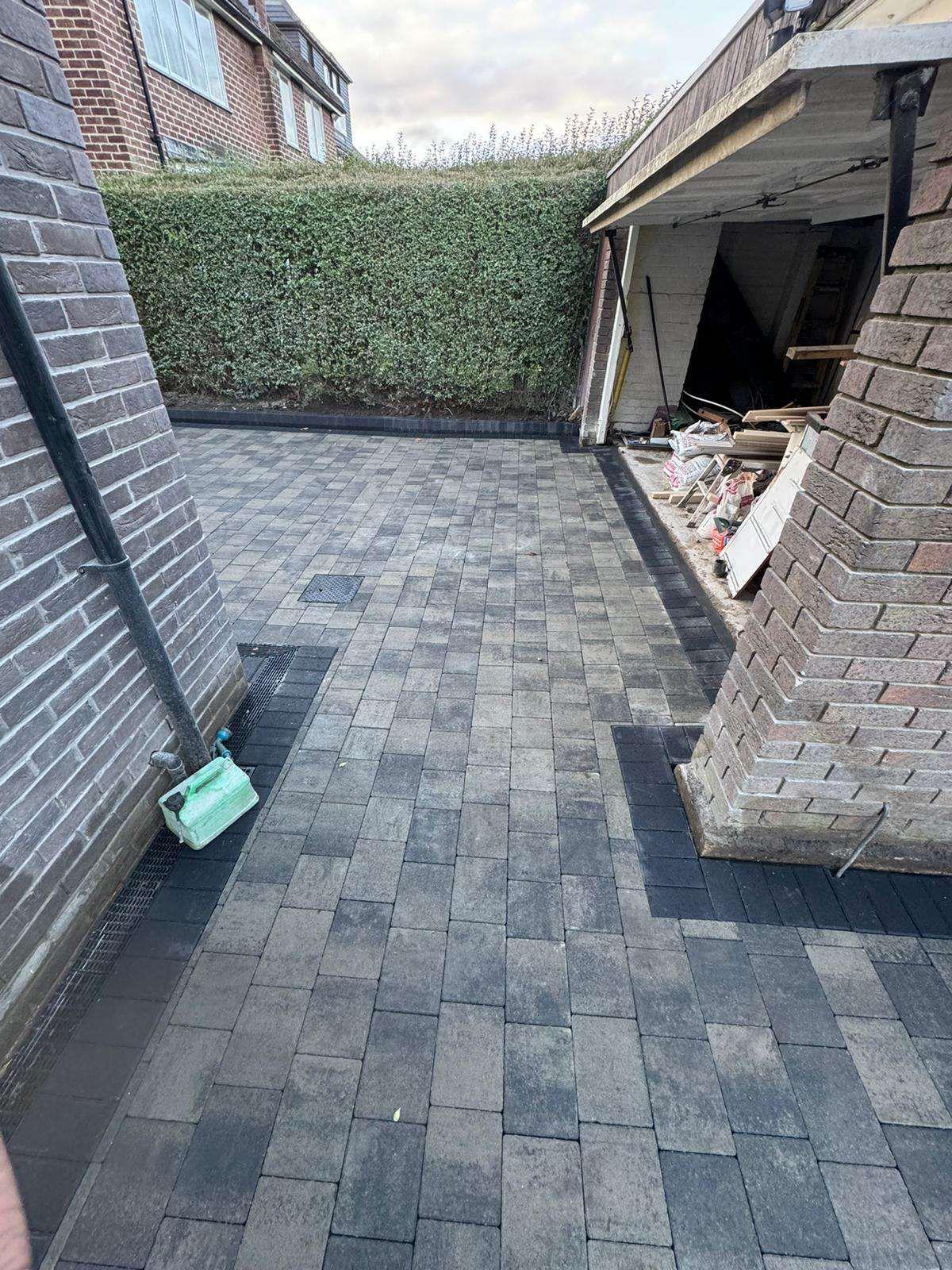 https://www.ckdriveways.com/wp-content/uploads/2025/02/WhatsApp-Image-2025-02-21-at-11.47.53-1.jpeg