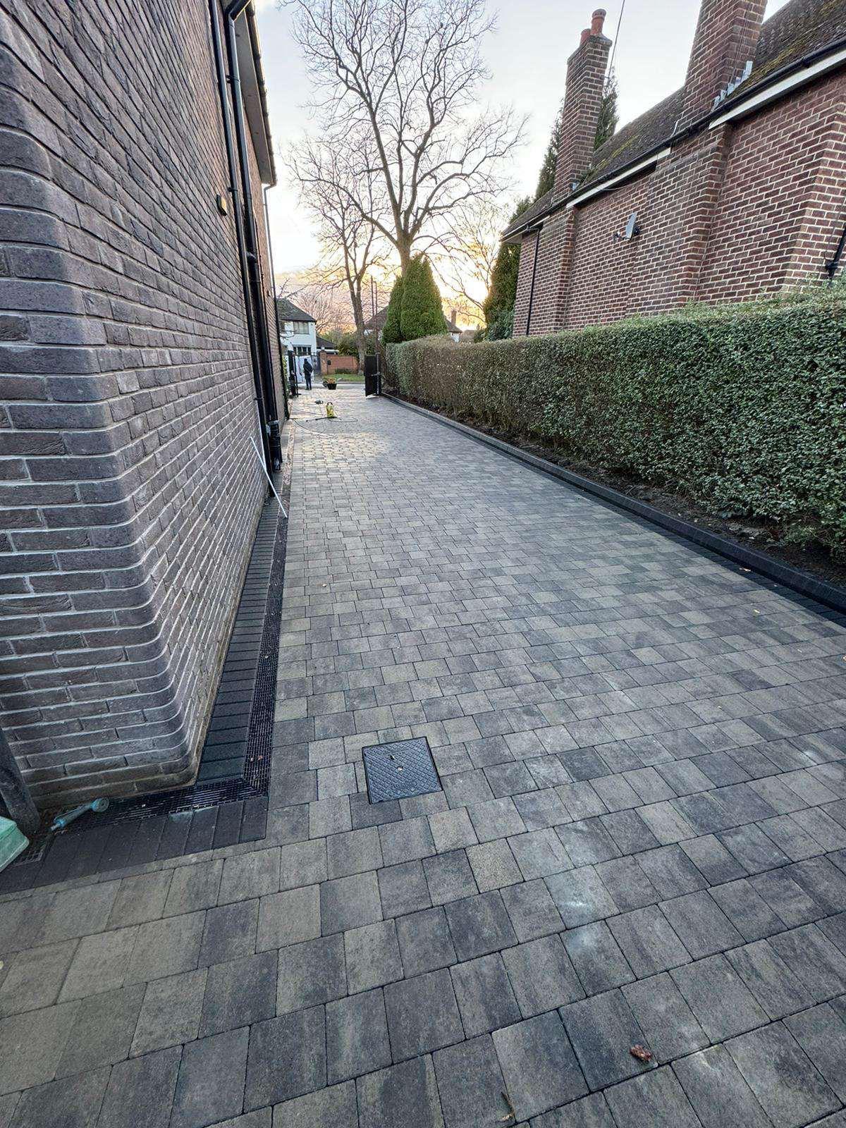 https://www.ckdriveways.com/wp-content/uploads/2025/02/WhatsApp-Image-2025-02-21-at-11.47.53.jpeg