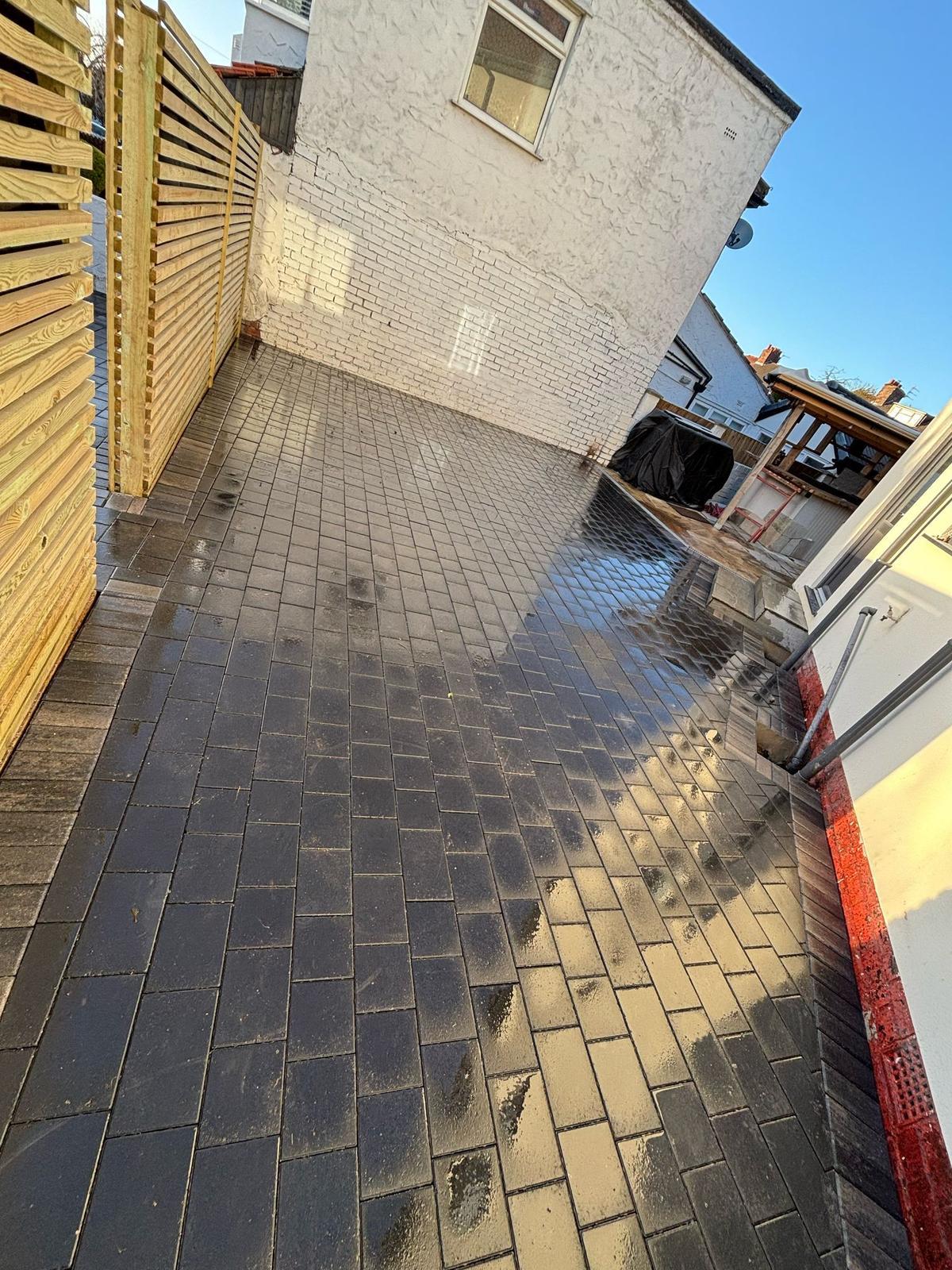 https://www.ckdriveways.com/wp-content/uploads/2025/02/WhatsApp-Image-2025-02-25-at-10.25.40-1.jpeg