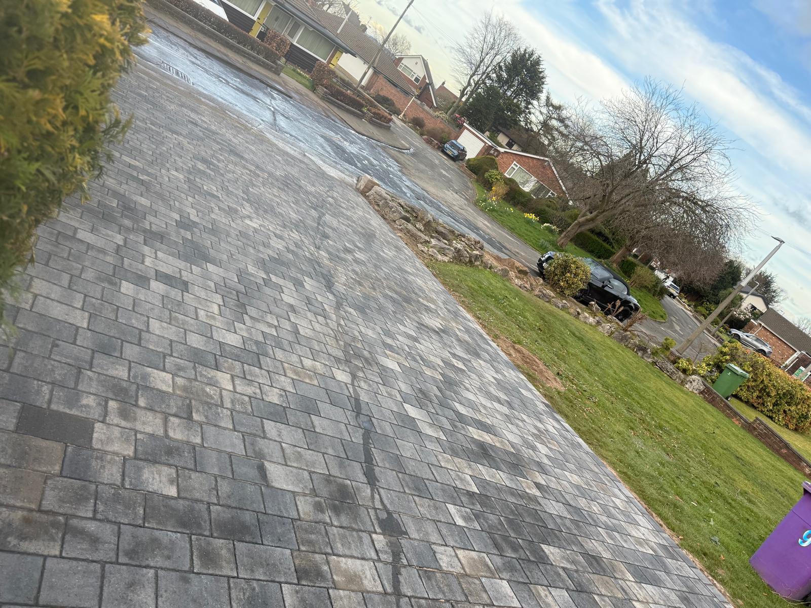 https://www.ckdriveways.com/wp-content/uploads/2025/03/WhatsApp-Image-2025-03-28-at-08.00.33.jpeg
