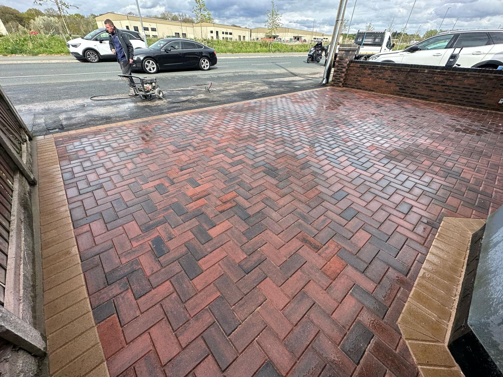 https://www.ckdriveways.com/wp-content/uploads/2025/04/WhatsApp-Image-2025-04-16-at-14.38.40-4.jpeg