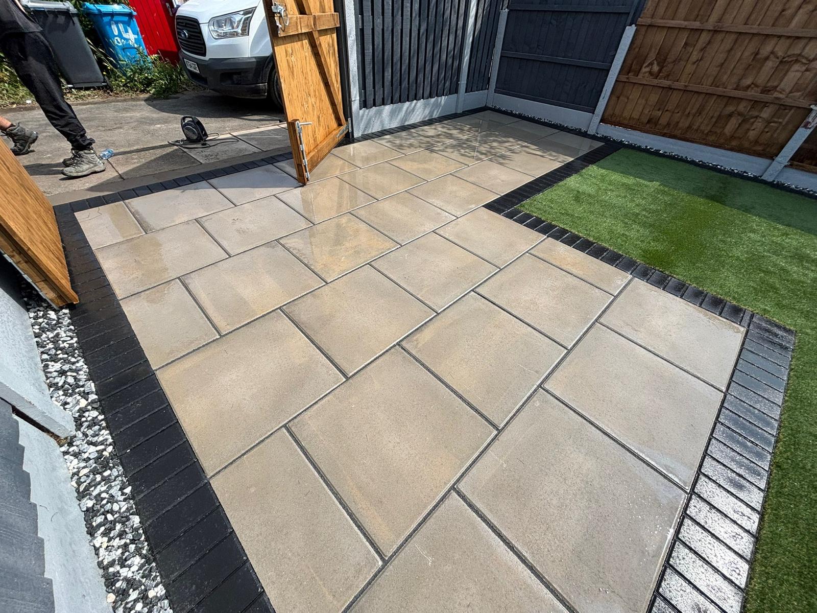 https://www.ckdriveways.com/wp-content/uploads/2025/06/WhatsApp-Image-2025-06-16-at-13.05.00-4.jpeg